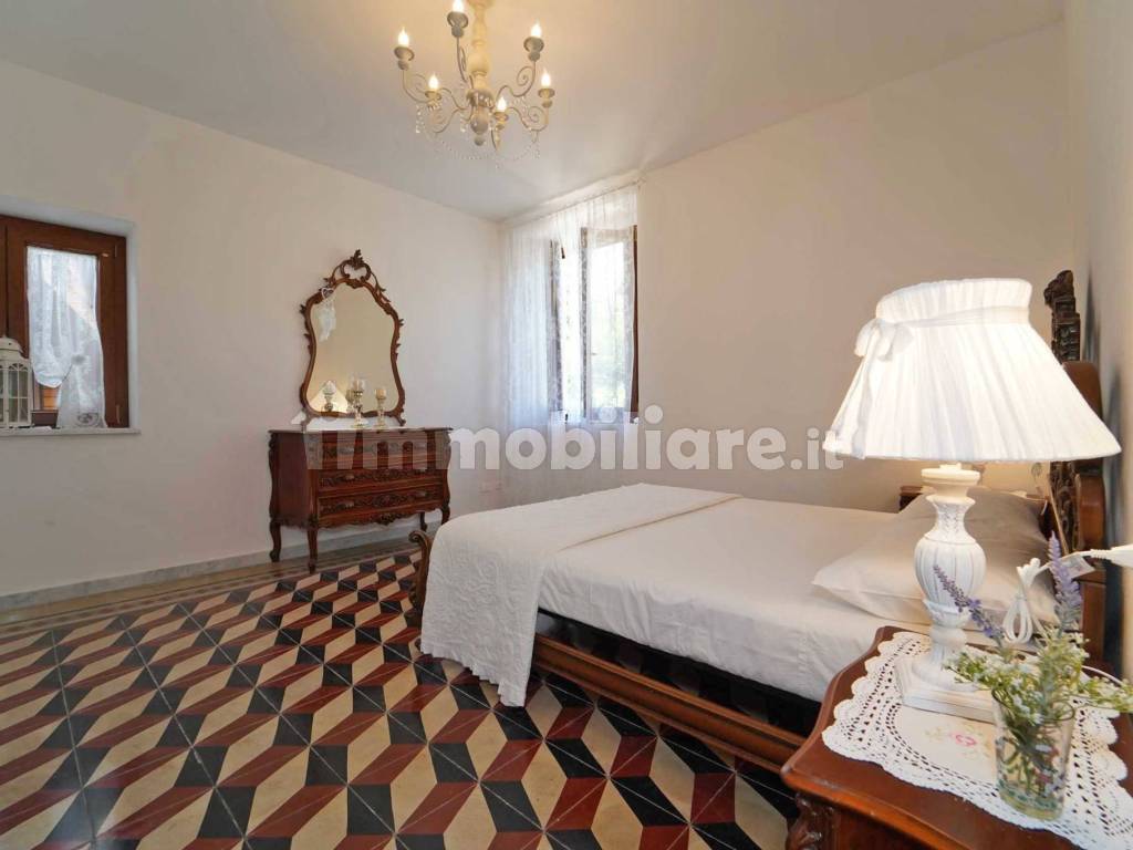 Villa_Matilde_(C)_Massimo_Conti_02010.jpg