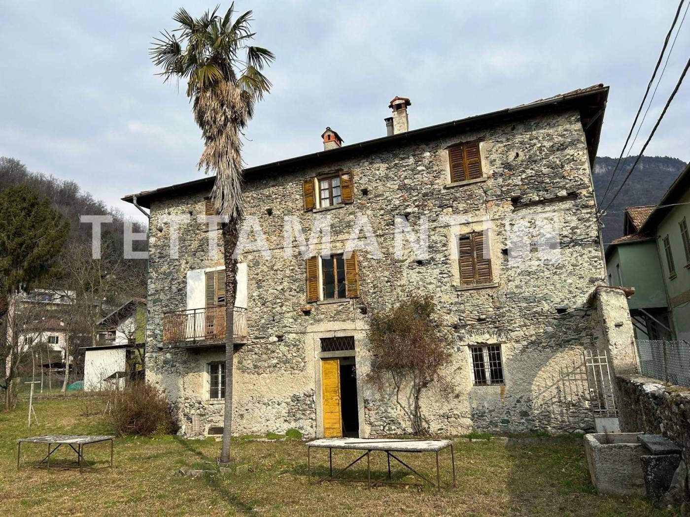 Villa in vendita a Gravedona ed Uniti