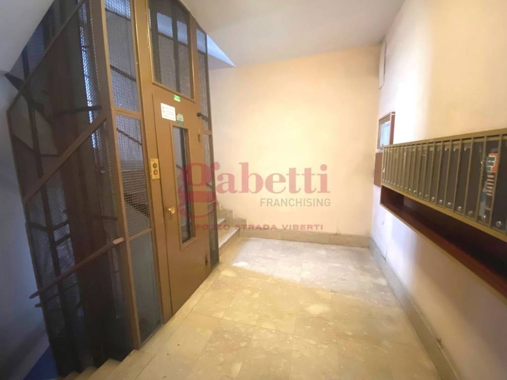 CORSO TRAPANI 36 VENDITA 6 LOCALI GABETTI POZZO STRADA (30)_risultato.jpg