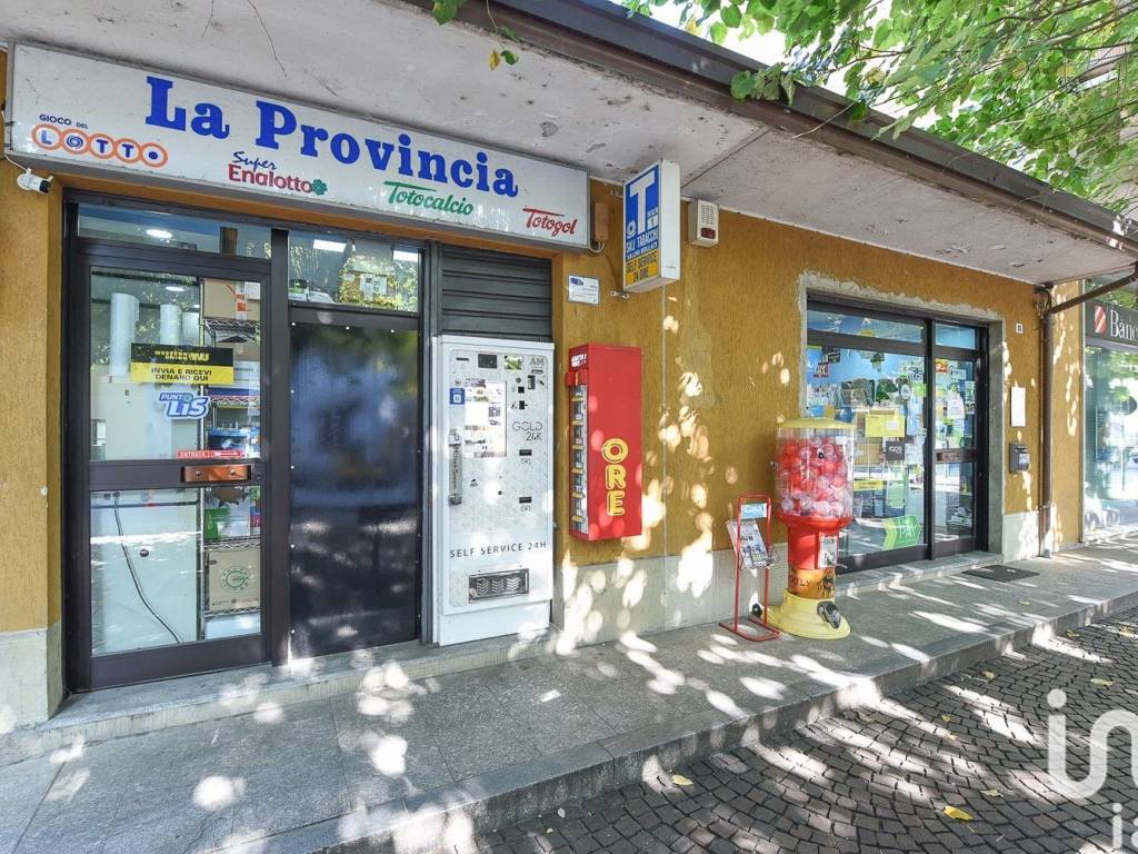 Attività commerciale via vittorio veneto 28, cirimido