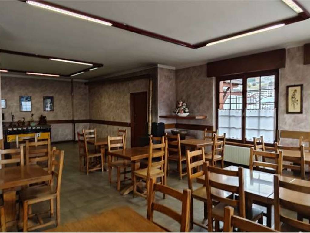 Locale commerciale via celestino ferrario, Pasturo, Rif. 108983837