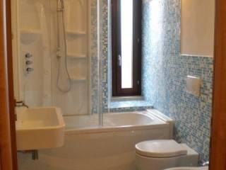 bagno con vasca-doccia (480x640).jpg