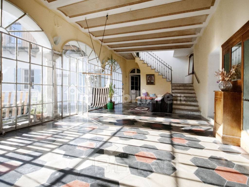 villa vendita ameno immobiliare botto salone