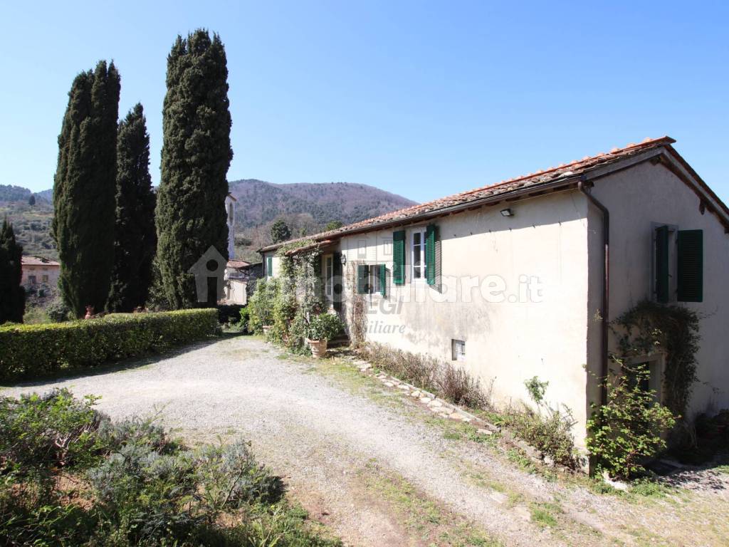 vendesi villa colline sud lucca vista panoramicaIM