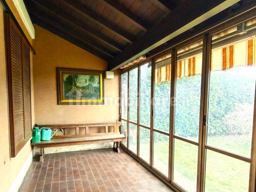 VERANDA