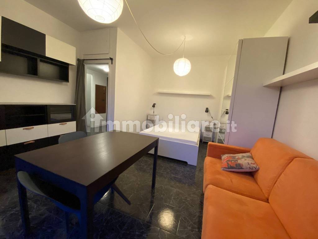 Affitto Appartamento Milano. Monolocale in via Paul Valery 3. Buono