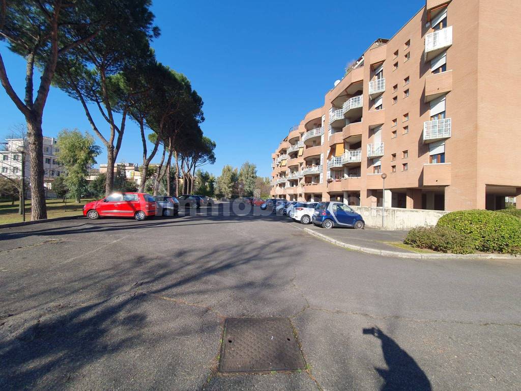 Parcheggio condominiale scoperto