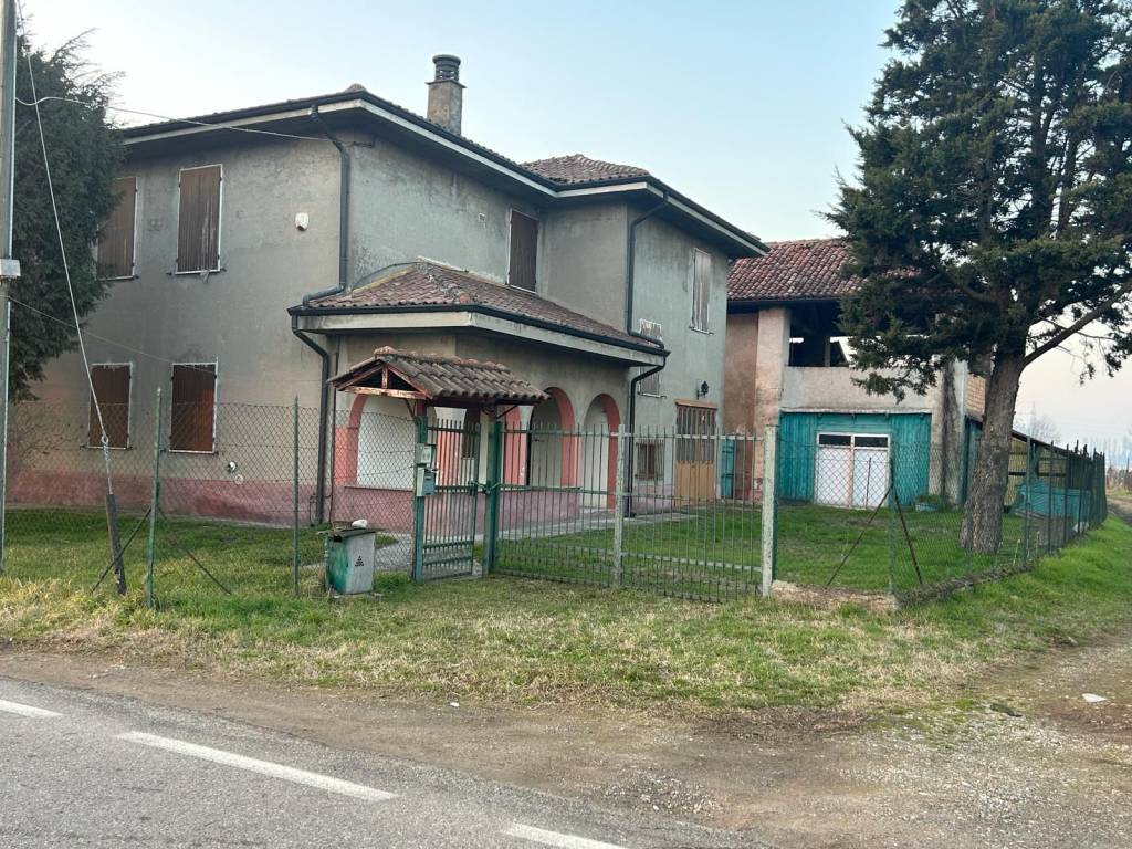 cascina