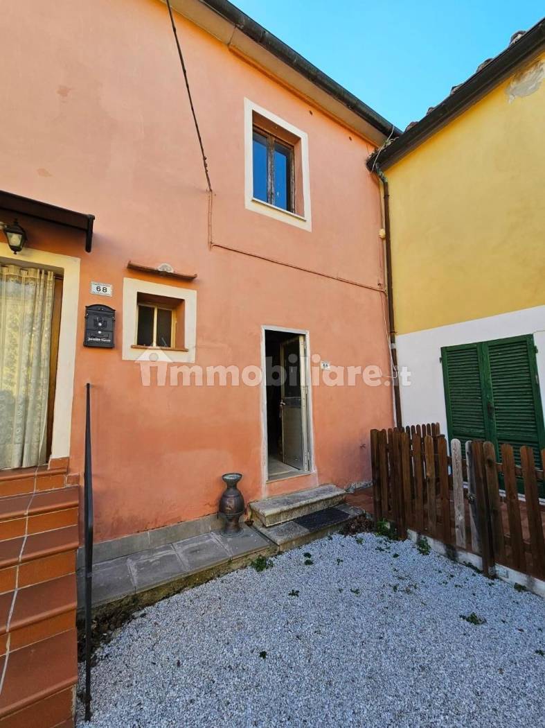 Casa indipendente in vendita a Crespina e Lorenzana