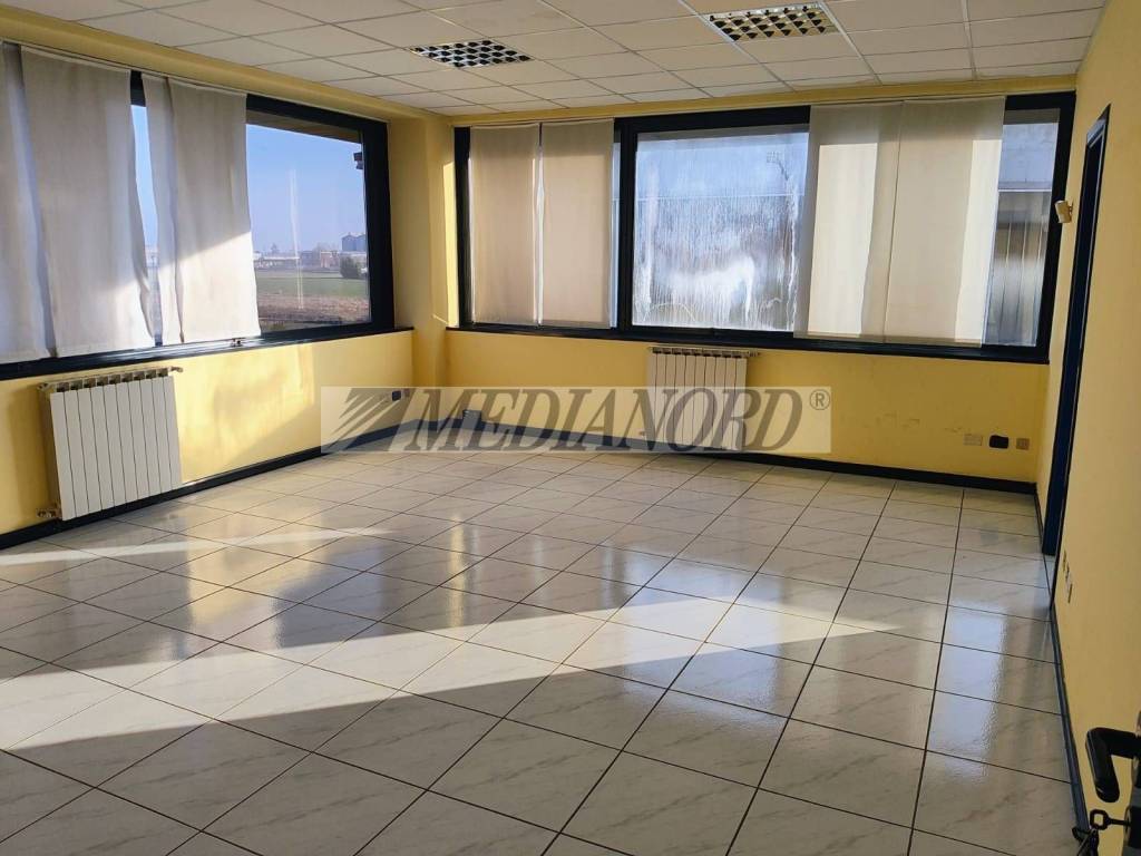 Ufficio - studio via mattei 26, calcinate