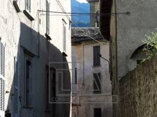 Ingresso  pedonale da  Via Rusca