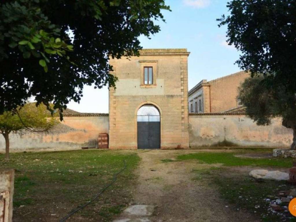 la masseria fortificata 02