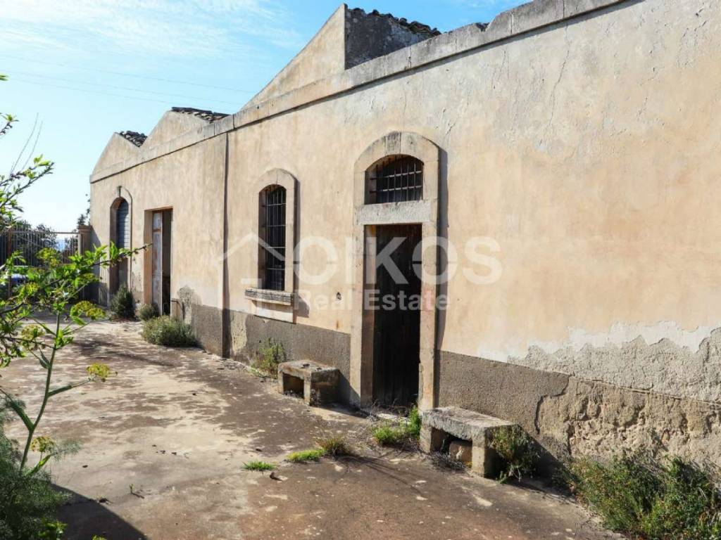 Terreno agricolo contrada casale 1, noto