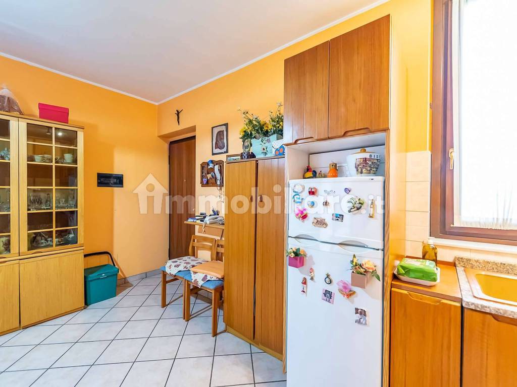 vendita-villa-caronno-pertusella-via-manzoni (13)