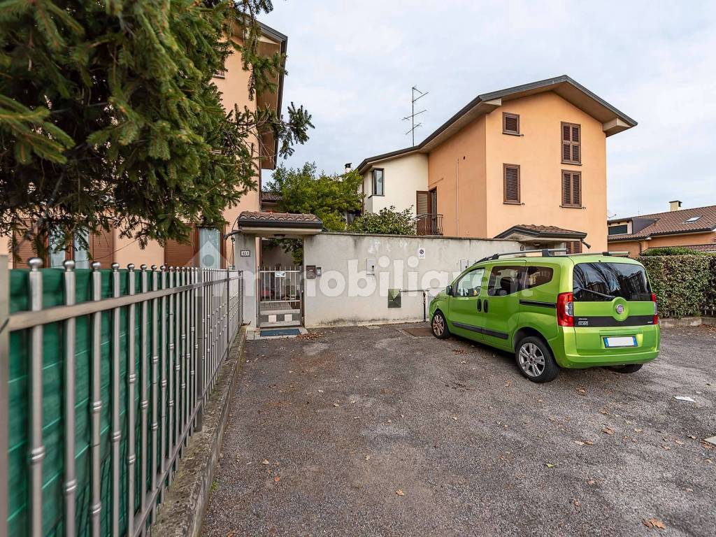 vendita-villa-caronno-pertusella-via-manzoni (2)