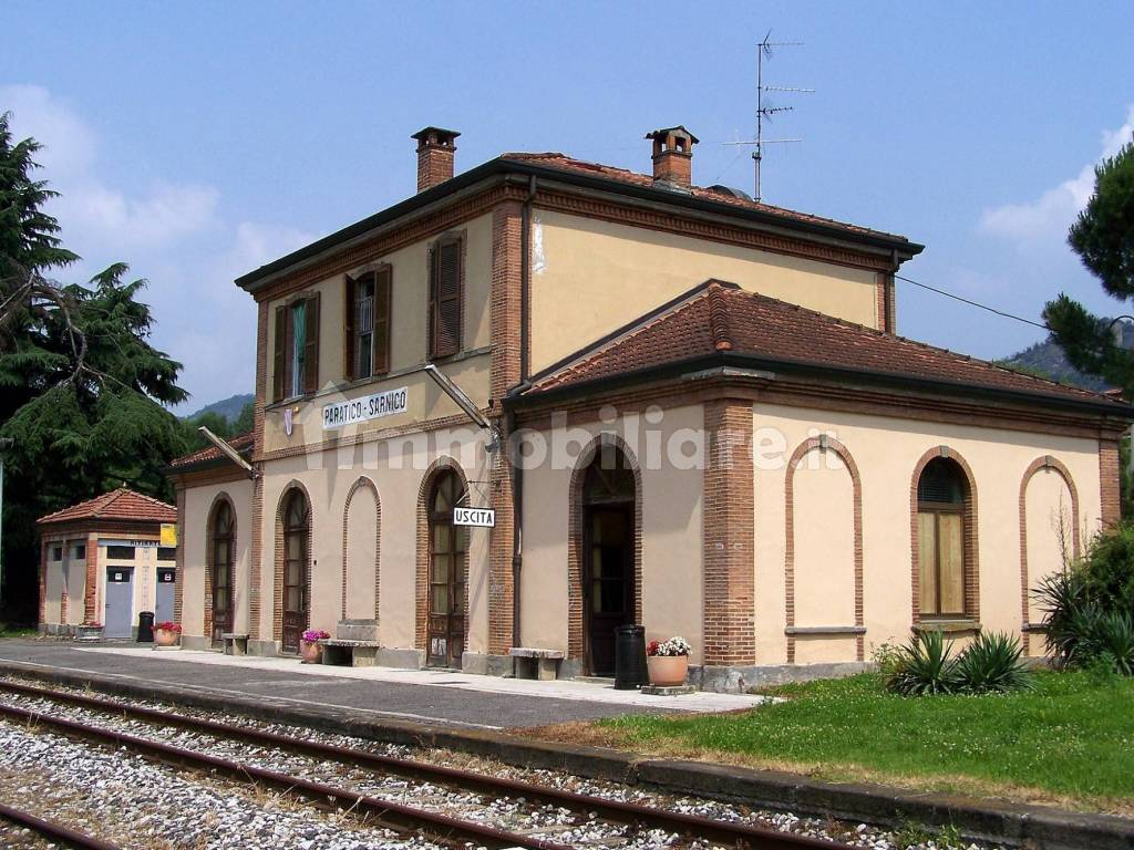 stazione ferroviaria