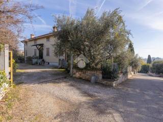 Foto - Vendita villa con giardino, San Pietro in Cariano, Valpolicella