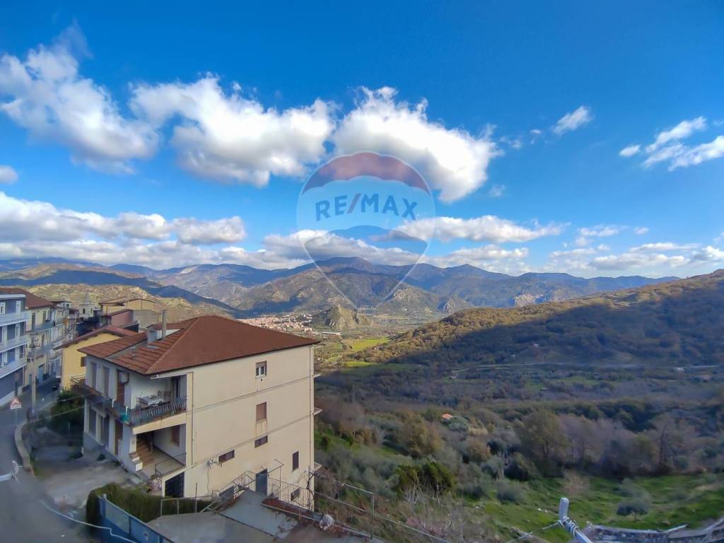 Vista panoramica dal terrazzino cucina