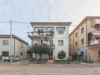 Foto - Vendita Appartamento, da ristrutturare, Riccione, Riviera Romagnola