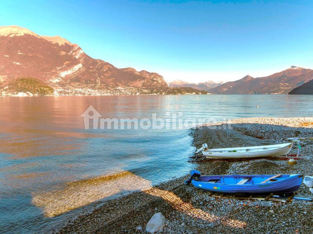 Casa a lago in vendita