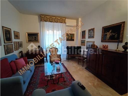 Vendita Appartamento Firenze. Quadrilocale, Quinto piano, posto auto ...