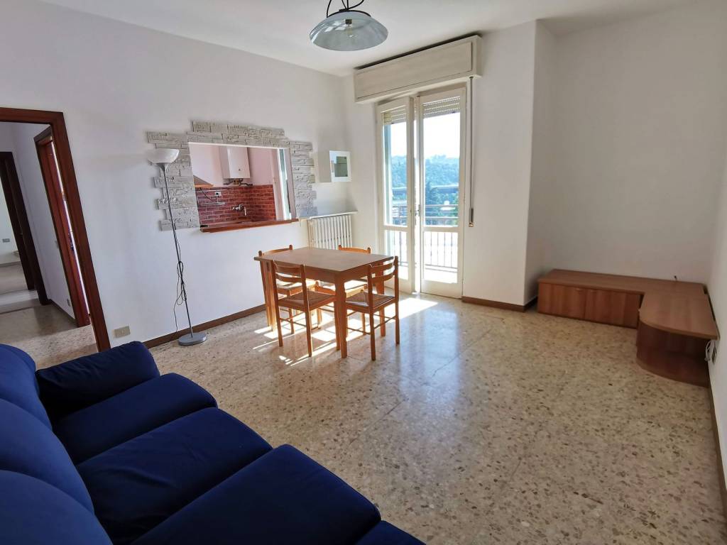 Sale Apartment Civate. 2-room flat, Good condition, third floor, with ...
