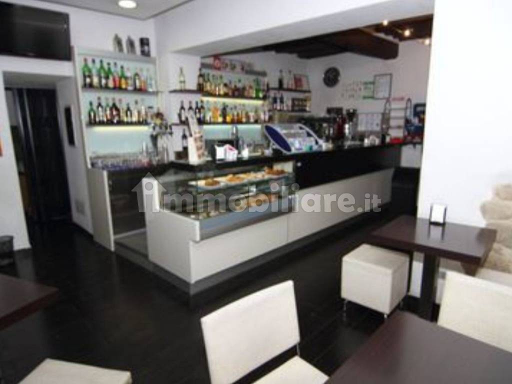 Locale commerciale via Niccolò Aggiunti 43, Sansepolcro, Rif. 109182433