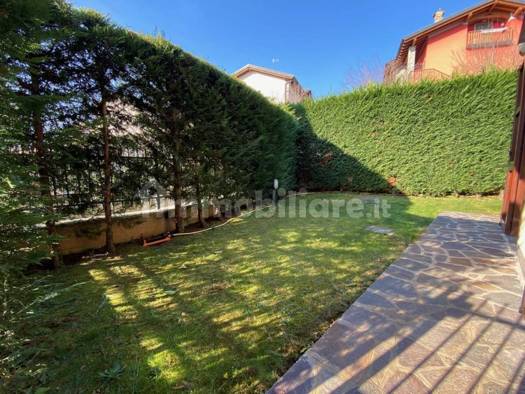 GABETTI VENDE BILOCALE CON GIARDINO SOTTO IL MONTE - 35.jpeg