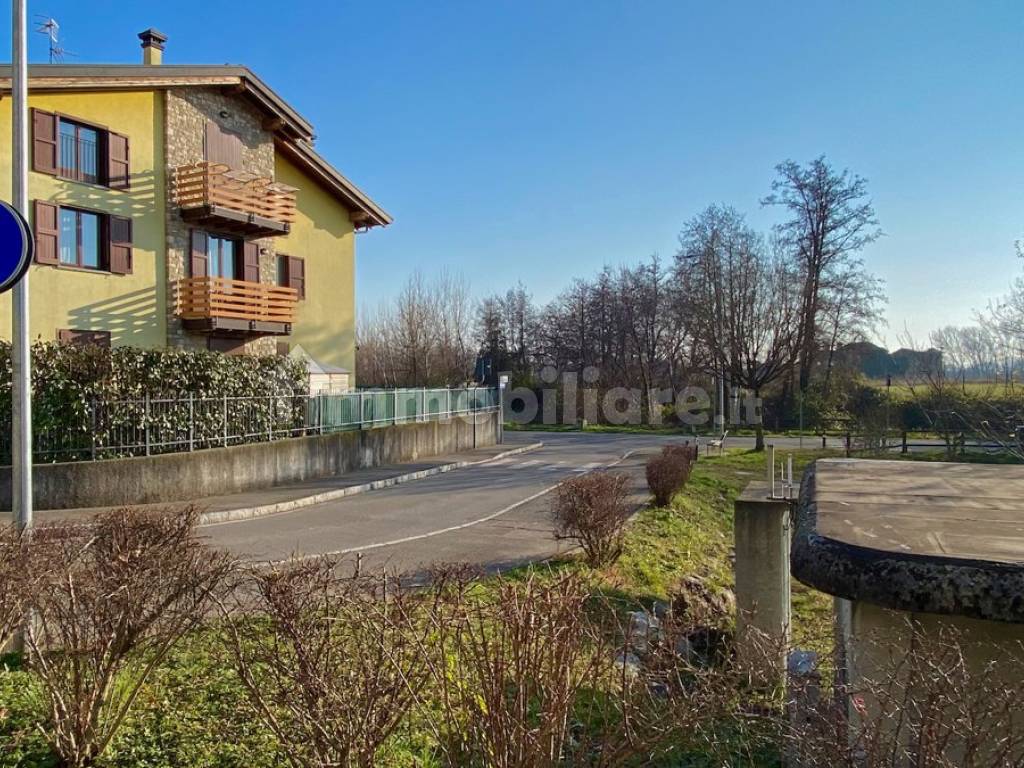 GABETTI VENDE BILOCALE CON GIARDINO SOTTO IL MONTE - 27.jpeg