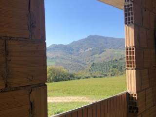 07 CASTIGNANO - BIFAMILIARE  AL GREZZO CON VISTA P
