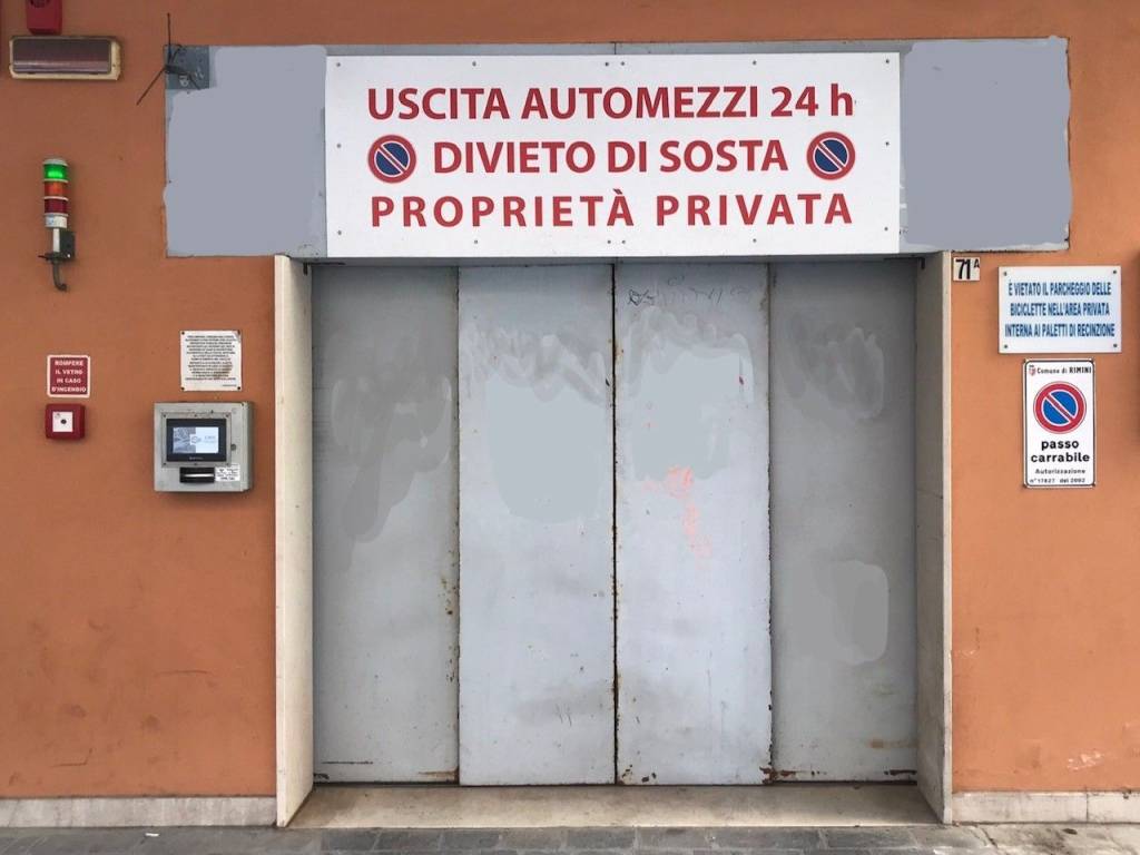 Posto auto - moto via benedetto cairoli, centro storico, rimini