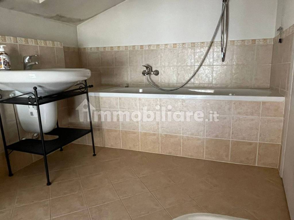 SECONDO BAGNO