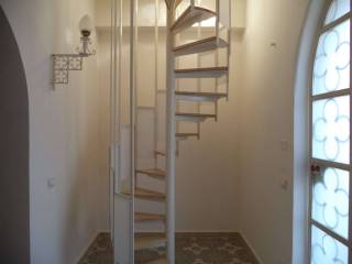 ingresso secondario piano primo