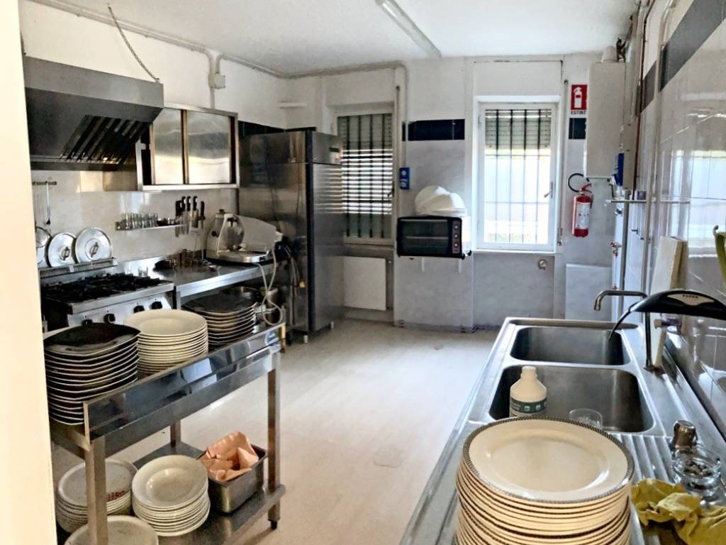 CUCINA ATTREZZATA