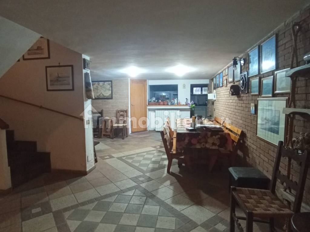 TAVERNA