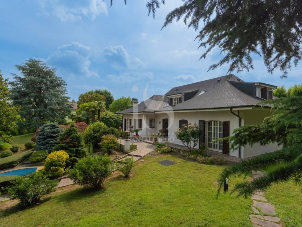 Villa in Monza e Brianza Usmate Velate