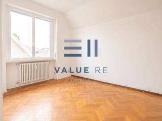 Value Re Agency