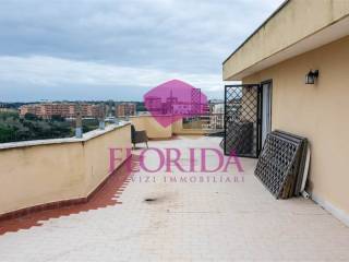 Penthouses avec terrasse en location Pomezia Centro Pomezia