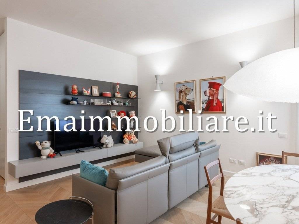 Vendita Appartamento Milano. Bilocale in via dei Piatti 4. Buono stato ...