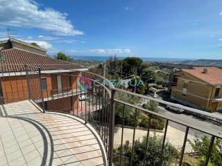 balcone camera vista mare