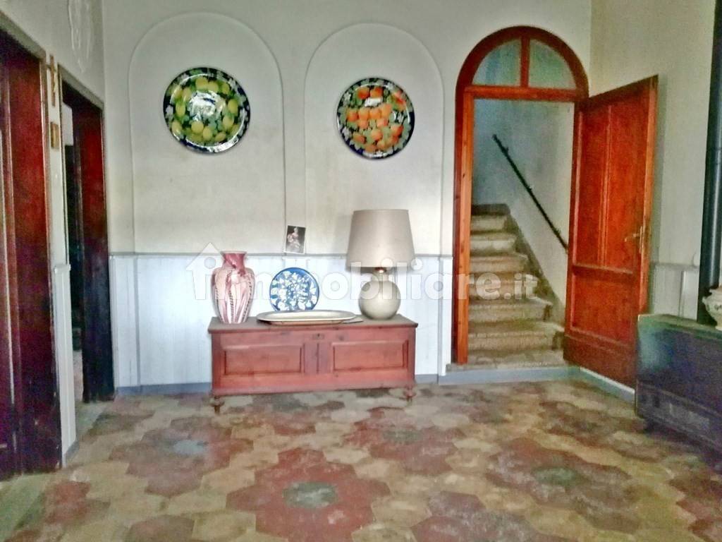 Rustico - Casale in vendita a Pistoia