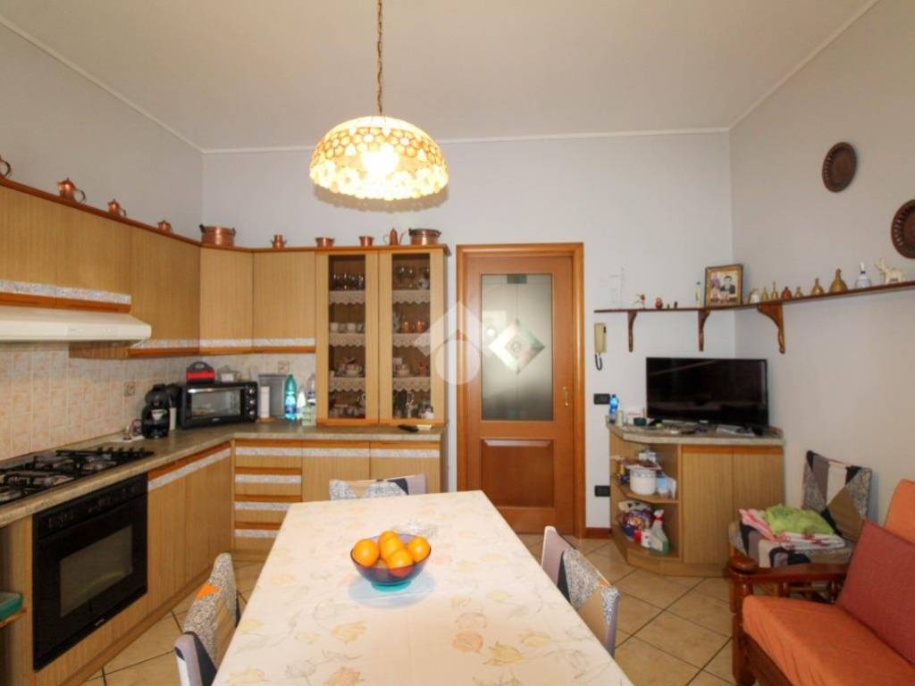 CUCINA, SALA DA PRANZO