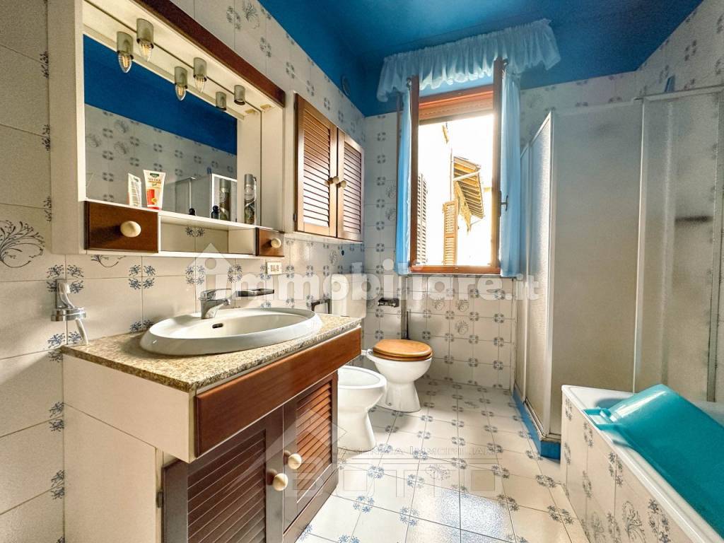 casa vendita valduggia bagno