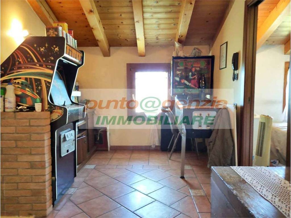 ZELARINO CASA-VILLA-BIFAMILIARE TRE CAMERE 160 MQ