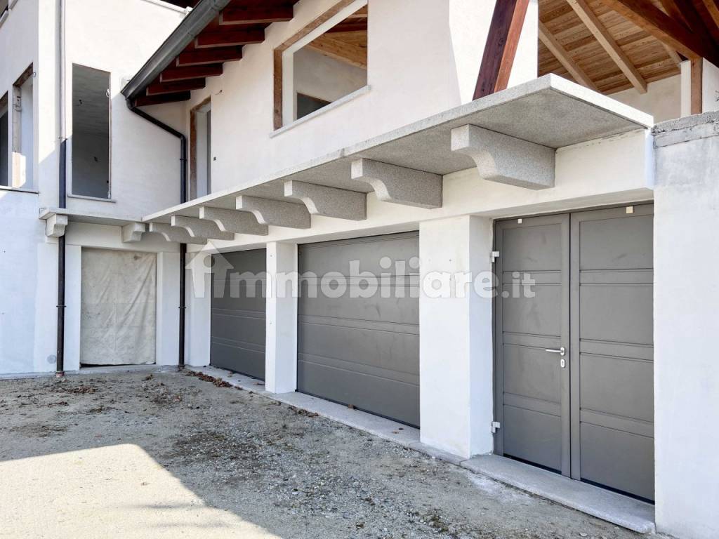 villa indipendente vendita quarona garage