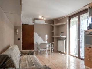 Pisos de dos habitaciones en alquiler en Zibido Al Lambro