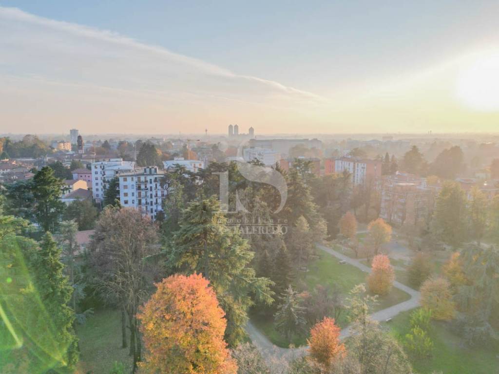 Vimercate Edificio Residenziale da Riqualificare