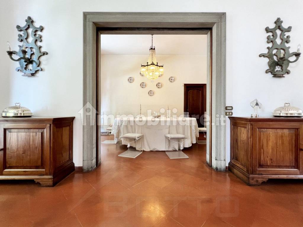 villa vendita castelletto soggiorno2
