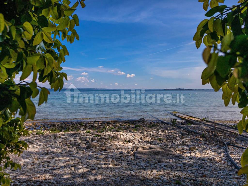 ACCESSO DIRETTO AL LAGO