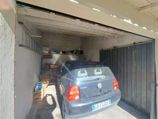 28-garage